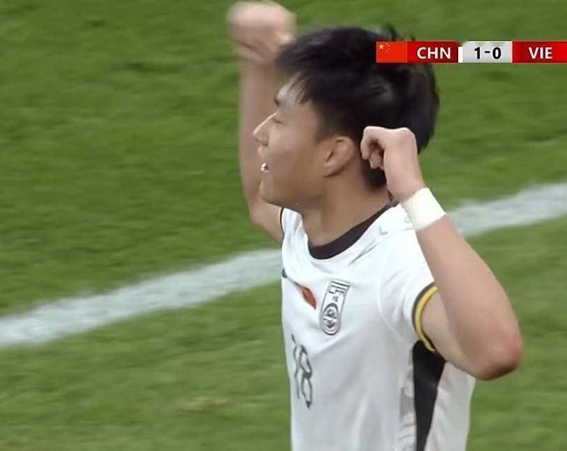喜讯!落叶球世界波,U23国足1-0越南,1胜2平不败收官,无缘夺冠